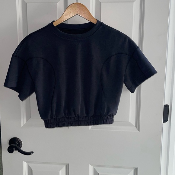 LULULEMON Softstreme Gathered T-Shirt Black Dark Grey Short Sleeve Top Sz 2 - Picture 2 of 8